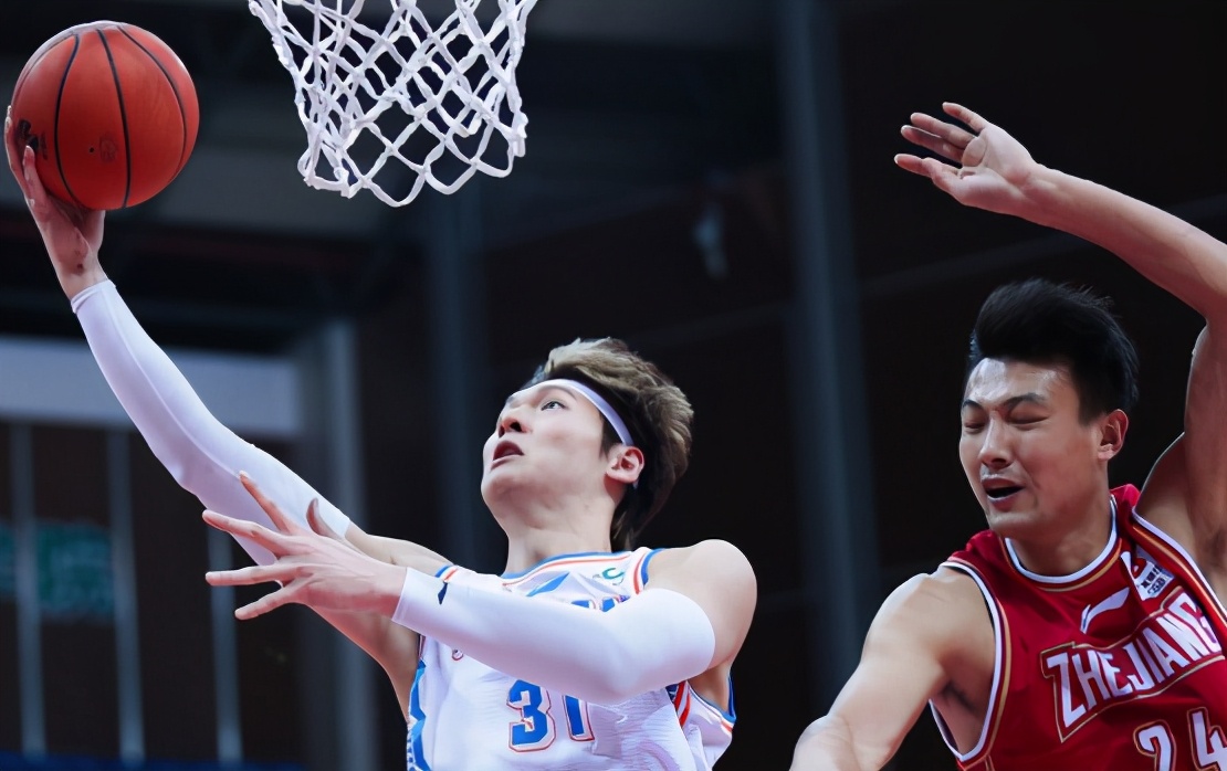 关于上海海港训练开放日；赛前战术微调引欢呼；CBA常规赛在即；训练强度明显提升的信息-开云体育赛事